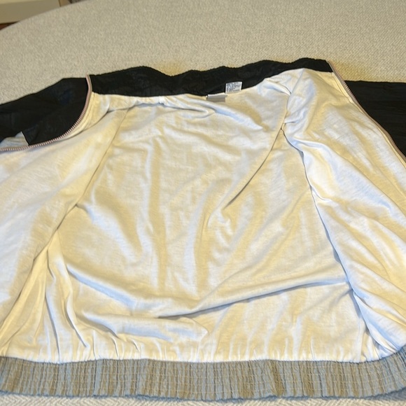 Vintage Black, silver, purple & pink Windbreaker Jacket. Size Large. By Todd 1 - Picture 8 of 13